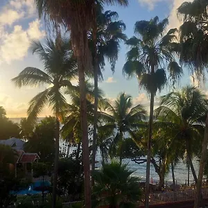 Grand Les Pieds Dans L'eau, Centre , Le Gosier (Grande-Terre) Guadeloupe